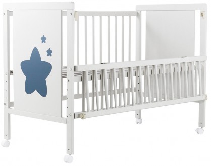 Уютная детская кроватка Babyroom Звездочка на колесах, позволяет безшумно и легк. . фото 3