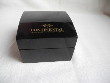 Лакированный короб (коробка) для часов "Сontinental" (Швейцария) 11х11 см

Вну. . фото 2