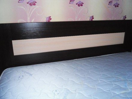Кровать большая 1600 м/2000 м, темного шоколадного цвета, с бежевыми вставками, . . фото 6