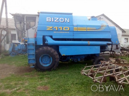 Срочно продам зерноуборочный комбайн  "BIZON" Z110 
Фирма-производитель  New Ho. . фото 1