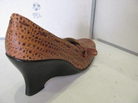 ПРОДАЕТСЯ

Туфли из натуральной кожи отменного качества.

Уценка произведена. . фото 7