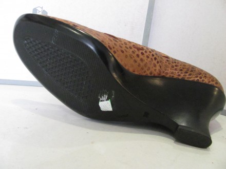 ПРОДАЕТСЯ

Туфли из натуральной кожи отменного качества.

Уценка произведена. . фото 5