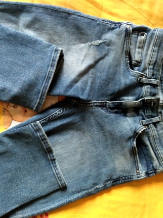 Новые джинсы без бирки на мальчика 10-11 лет с имитацией потёртостей.Куплены в H. . фото 9