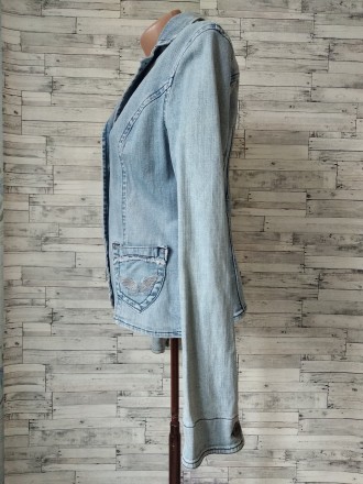 Джинсовый пиджак Gloria jeans женский голубой
в идеальном состоянии
Размер 46(. . фото 6