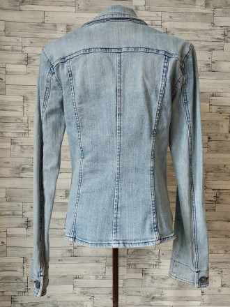 Джинсовый пиджак Gloria jeans женский голубой
в идеальном состоянии
Размер 46(. . фото 7
