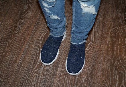 Стильные темно-синие кроссовки для девочки.
Модные, легкие и комфортные. Отличн. . фото 10