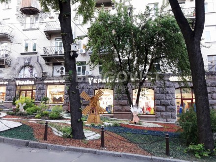Продажа Нежилого помещения ул. Прорезная (Центр) в Киеве. Общая площадь 370 м2. . . фото 6