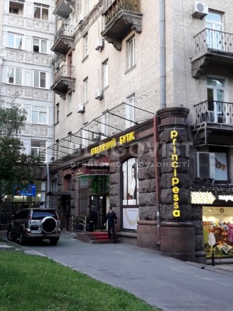 Продажа Нежилого помещения ул. Прорезная (Центр) в Киеве. Общая площадь 370 м2. . . фото 8