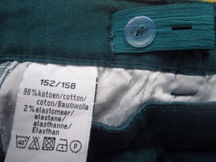 Фирменная яркая юбка,р.152/158 в отличном состоянии.Цвет- насыщенный изумрудный(. . фото 5
