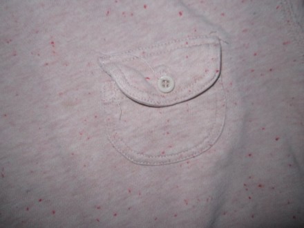 Стильный реглан нежно-розового цвета с красными вкраплениями на ткани, р.104-110. . фото 4
