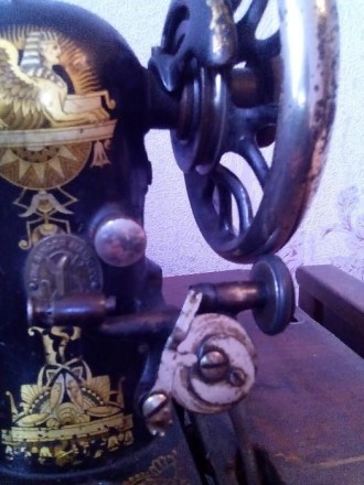 Продам рабочую швейную машинку SINGER образца 1911 г в хорошем состоянии. Торг.. . фото 6