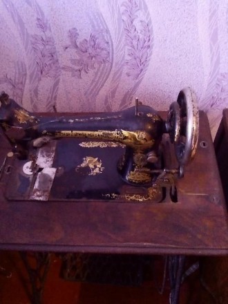 Продам рабочую швейную машинку SINGER образца 1911 г в хорошем состоянии. Торг.. . фото 4