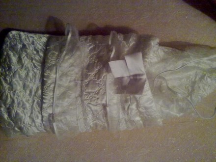 Нарядный конверт-одеяло для выписки из роддома, состояние новое, использывалось . . фото 3