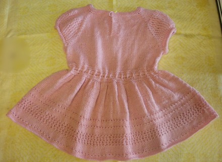 Продается вязаное платье нежно-розового цвета для девочки 3-4 года. Выполнено ме. . фото 3
