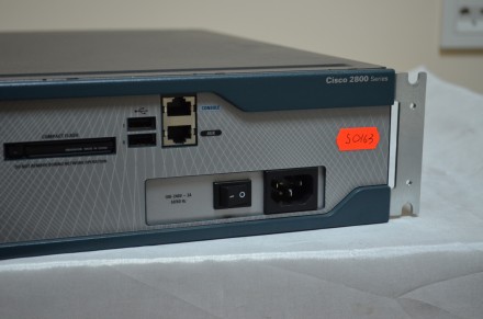 Gigabit Ethernet (10/100/1000BASE-T), 2 порта USB 1.1, 1 слот NM/NME/NME-X, 4 сл. . фото 2