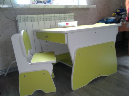 Столик и стульчики для двух малышей. 
Цвет - салатовый/белый.
 Есть регулировк. . фото 9