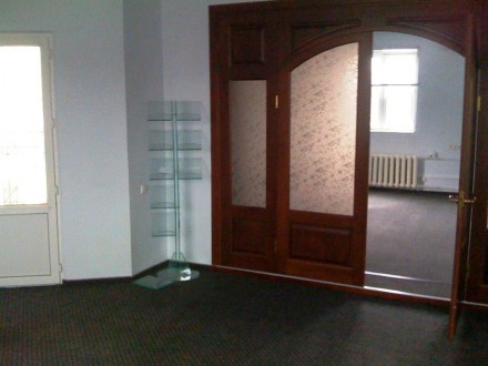 Продам отдельно стоящее здание, ул. Каменярив. Общая площадь 1300 м2 (4-этажное . . фото 6