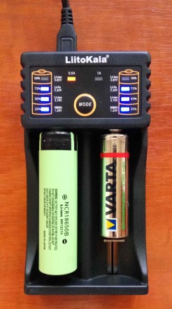 LiitoKala Lii 202 - универсальное автоматическое зарядное устройство для зарядки. . фото 2