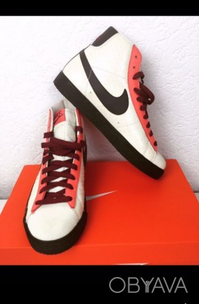 Крутые и модные кроссовки Nike. Купила за границей. Размер - 40, стелька 25,5 см. . фото 1