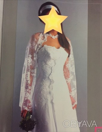Безумно красивое кружевное свадебное платье А-силуэта с накидкой. Цвет - белый. . . фото 1