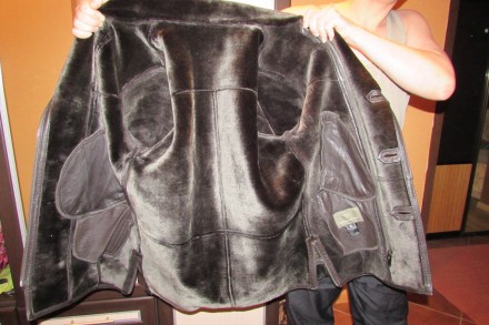 Продам мужскую зимнюю кожанную куртку р.48-50 (на бирке написано XL ) ,внутри по. . фото 8