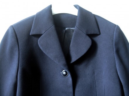 Пиджак  для девочки первоклашки темно-синего цвета.

Очень красивый элегантног. . фото 3