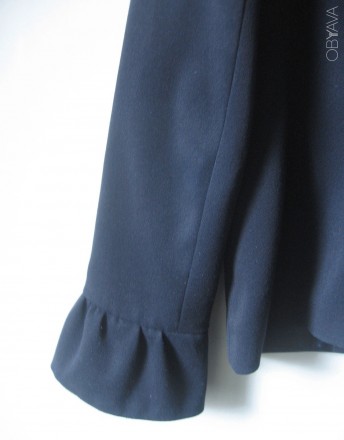 Пиджак  для девочки первоклашки темно-синего цвета.

Очень красивый элегантног. . фото 7