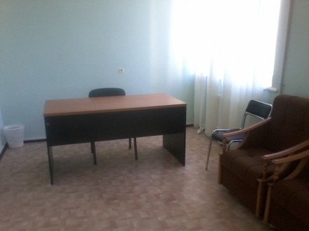 2 офиса по 30м2 на перекрестке М.Бирюзова и Заводской. есть мебель, евро=ремонт,. . фото 2