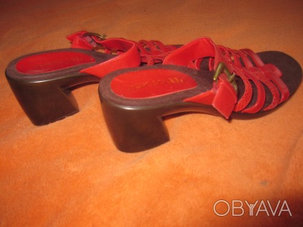 Женские  шлепанцы на  каблуке фирмы  АEROSOLES.. . фото 1