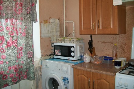 Продам 2-х комнатную квартиру Змиев автономное отопление жилое состояние комнаты. . фото 4