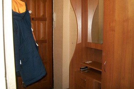 Продам 2-х комнатную квартиру Змиев автономное отопление жилое состояние комнаты. . фото 6