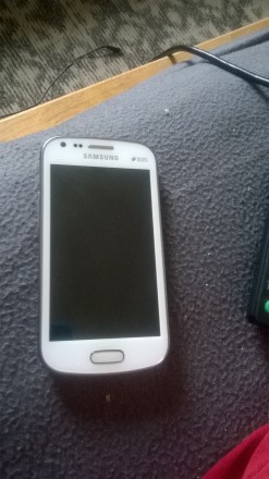 Продам Samsung Galaxy S Duos S7562 цена 850 гривень
Экран 4" (480х800, сенсорны. . фото 3