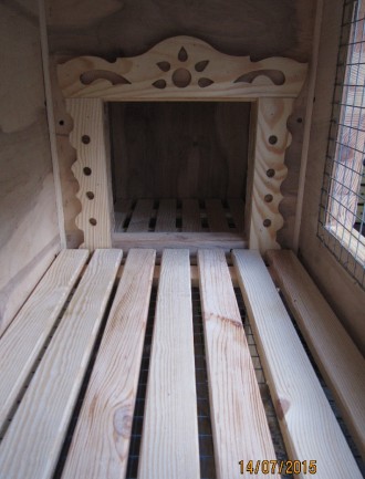 Клетка - домик выполнен только из дерева. Предусмотрены специальные поддоны для . . фото 7
