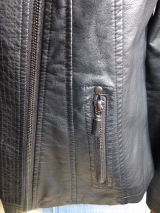 Куртка немецкая из высококачественной искусственной кожи.
Очень удобная и стиль. . фото 4