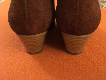 Демисезонные ботинки на шнурках комбинированные из натуральной кожи и замши рыже. . фото 3