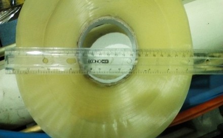Клейкая лента, отходы производства ( обрезанный край, кромка), шириной 1,5 - 2 с. . фото 3