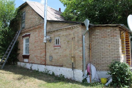Дом кирпичный с ремонтом, в с. Микуличи, 25 км от Киева, Бородянский р-н., в цен. Микуличи. фото 3