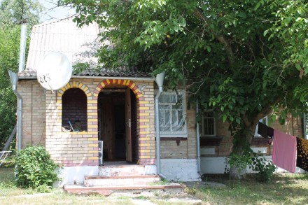 Дом кирпичный с ремонтом, в с. Микуличи, 25 км от Киева, Бородянский р-н., в цен. Микуличи. фото 2