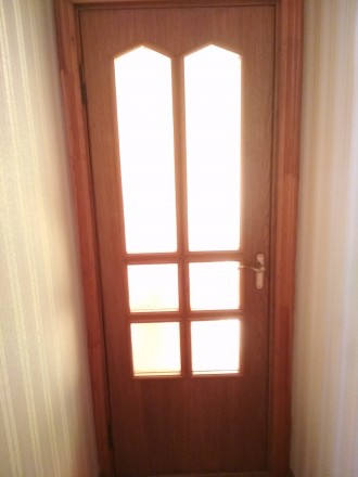 Продам межкомнатные лакированные шпонированные дубом двери со стеклом (3 шт.) и . . фото 6