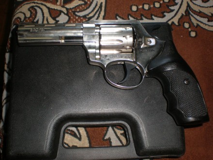 Пропоную револьвер Альфа 440.виробник чехія.Буду краток. Середньоствольний револ. . фото 4