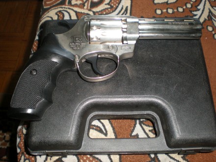Пропоную револьвер Альфа 440.виробник чехія.Буду краток. Середньоствольний револ. . фото 3