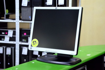 В продаже бюджетные мониторы HP 1740 с диагональю 17 дюймов. Отличное состояние,. . фото 2