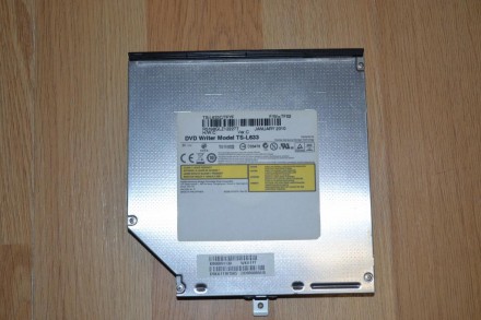 Полностью рабочий DVD/CD снят с ноутбука Toshiba L450D-13j

Доставка есть по в. . фото 5