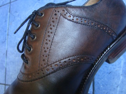 Продам очень качественные фирменные туфли Croft and Barrow
Туфли полностью сдел. . фото 3