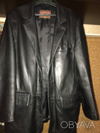 Пиджак кожаный, черный. Размер L.
Состояние идеальное.. . фото 1