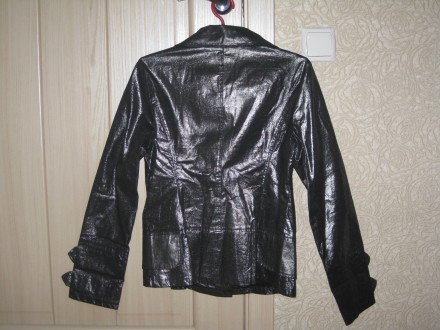 Куртка-ветровка серебристо-черного цвета. Плащевка, без подкладки.
Ткань — стре. . фото 4