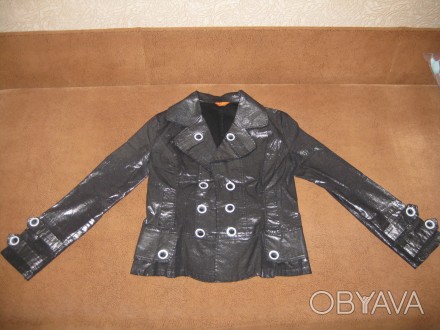 Куртка-ветровка серебристо-черного цвета. Плащевка, без подкладки.
Ткань — стре. . фото 1