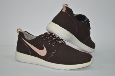 Полная летняя распродажа
Кроссовки Nike Roshe Brown
Материал верха - натуральн. . фото 3