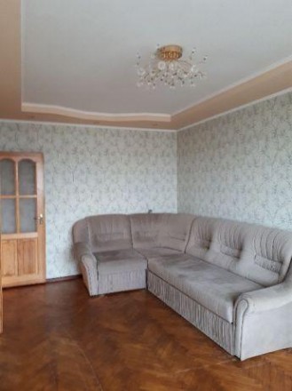 Продается 3-х комнатная квартира, двухсторонняя, в Иванков, Иванковский р-н, ул.. . фото 2