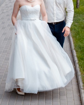 Свадебное платье 44р (М). В идеальном состоянии. (Можно 42-46 за счет корсета). . . фото 4